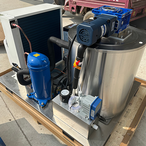 1-ton flake ice machine was sent to Indo