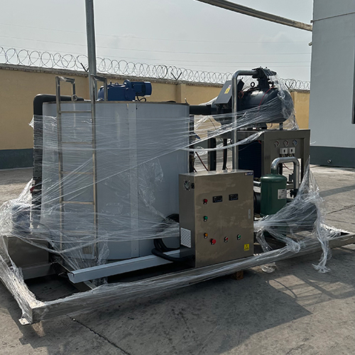 15-ton flake ice machine was sent to the