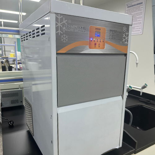 100KG snowflake ice maker was sent to Vi